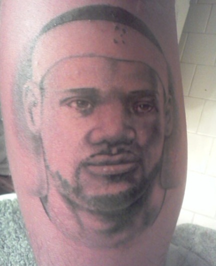  fan Nathan Blackhall got a portrait of LeBron James tattooed on his leg