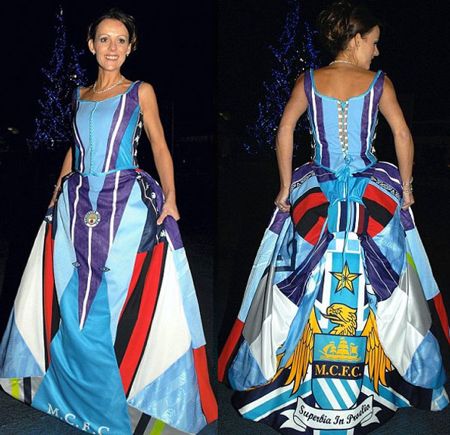 Check out this Manchester City wedding dress that Dirty Tackle passed along