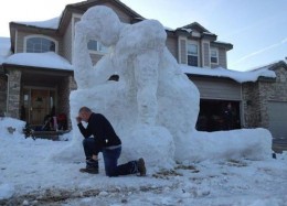 Tebowing-Snowman