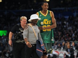 jeremy-evans-kevin-hart-dunk