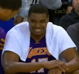 andrew-bynum-laughing