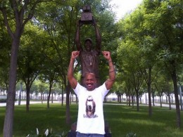 stephon-marbury-statue2