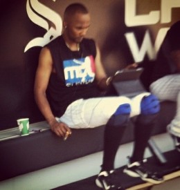alexei-ramirez-cigar-dugout