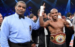 timothy-bradley-manny-pacquiao-belt