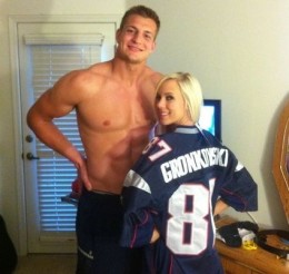 Rob-Gronkowski-Bibi-Jones-1