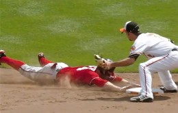 bryce-harper-dive