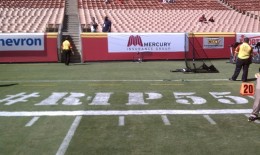 junior-seau-sideline