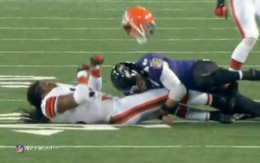 josh-cribbs-hit