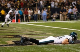 Riley-Cooper-trick-play