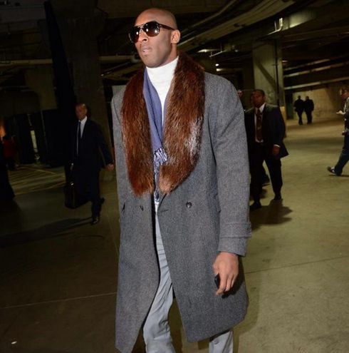 Kobe Bryant on Kobe Bryant Wears Jacket With An Obnoxious Fur Collar  Picture