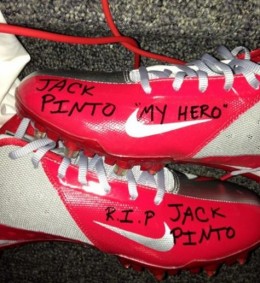 Victor-Cruz-Jack-Pinto-cleat