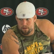 Alex Boone wants to punch Clay Matthews in the face - alex-boone