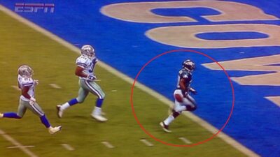 DeSean Jackson drops the ball