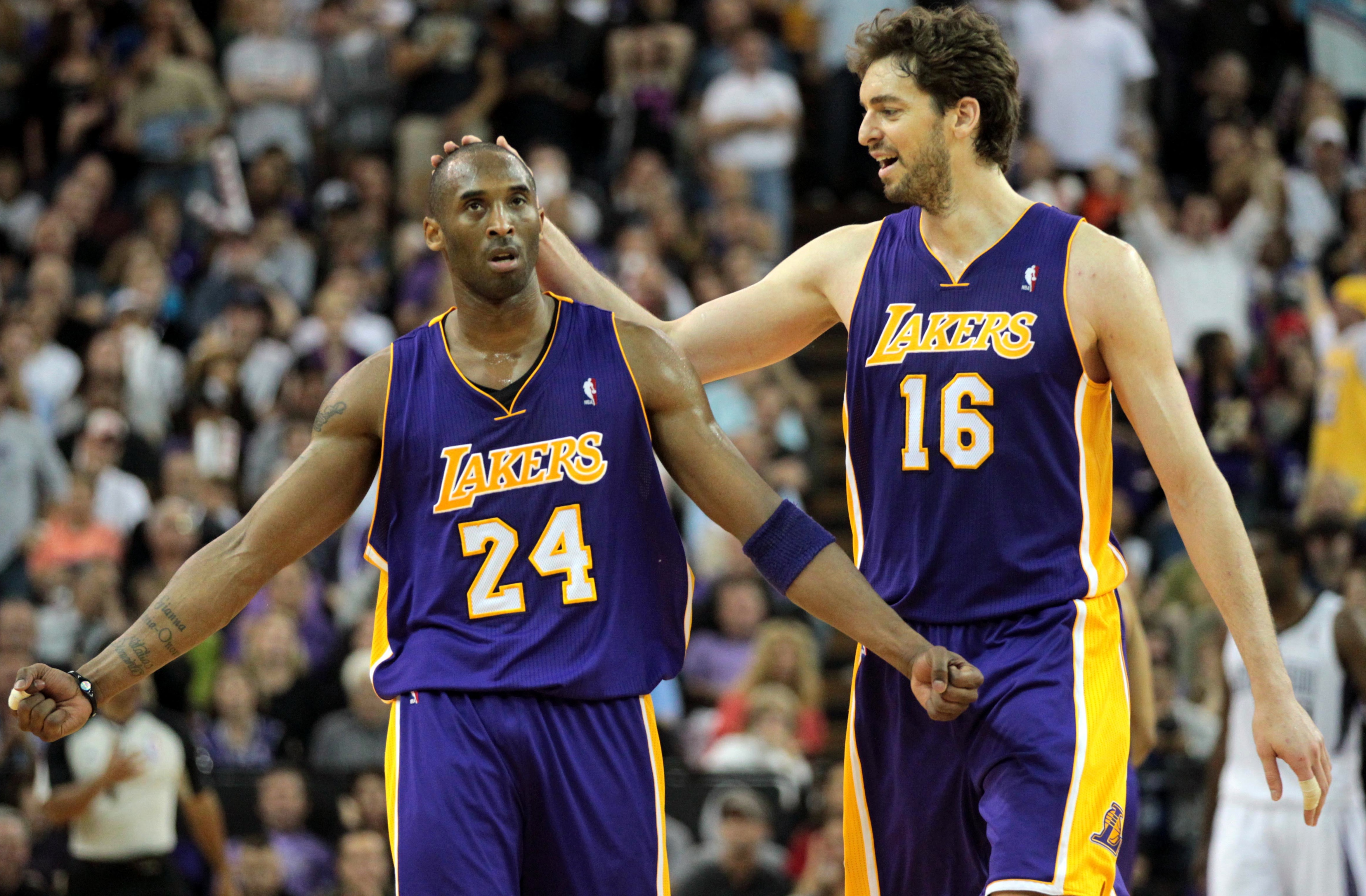 pau gasol lakers jersey retired