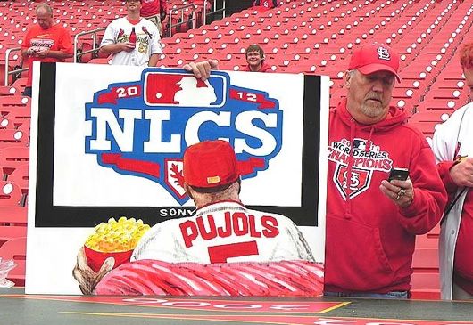 Cardinals fan has hilarious signs taunting Albert Pujols (Pictures)
