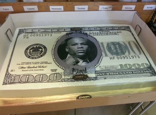 Floyd-Mayweather-money-cake
