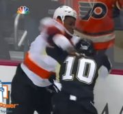 Wayne-Simmonds-fight