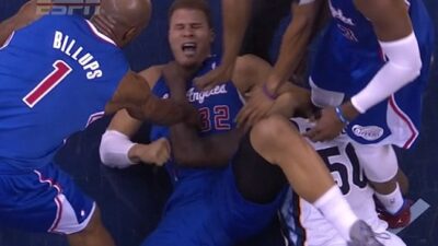 Zach Randolph chokes Blake Griffin