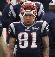 PATRIOTS: Aaron Hernandez gets new $40 million deal