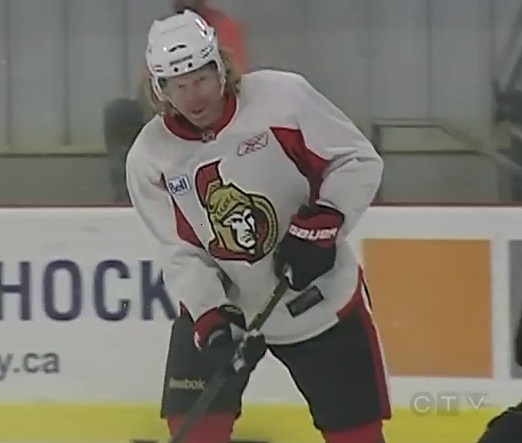 Daniel Alfredsson causes stir by wearing Ottawa Senators jersey