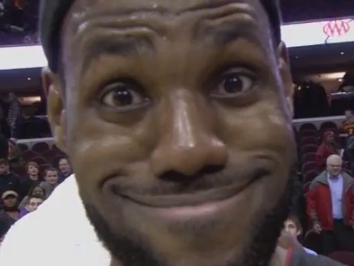 LeBron James videobombs Dwyane Wade with hilarious face (Video)