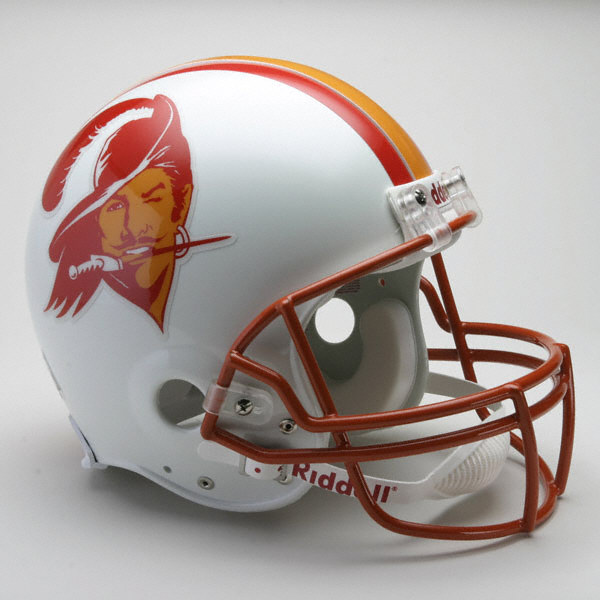 Buccaneers unveil new helmet, logo for 2014