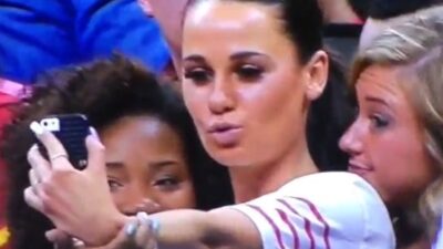 Iowa State girls fans selfie