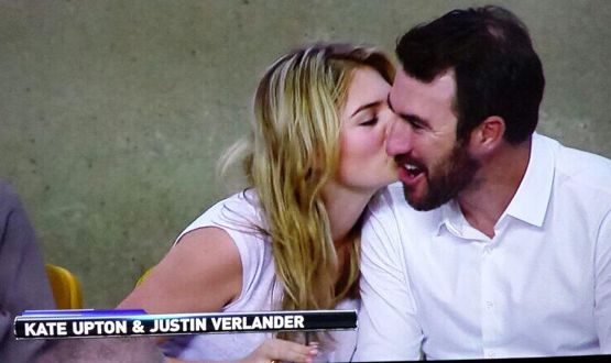 Kate Upton kisses Justin Verlander after Astros win World Series