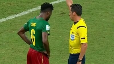 Alex Song red card