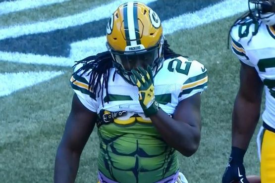 Eddie Lacy ohne Hemd