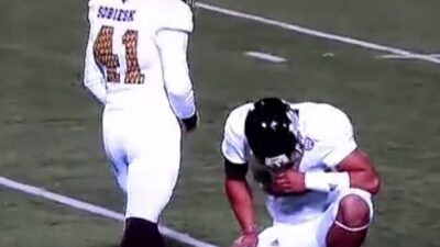 Dak Prescott field goal hold