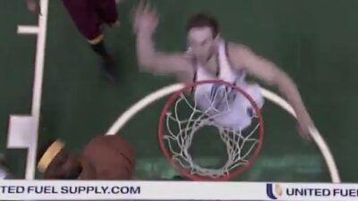Gordon Hayward LeBron block