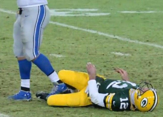 Ndamukong Suh Says 'It's Always Good' to Beat Aaron Rodgers