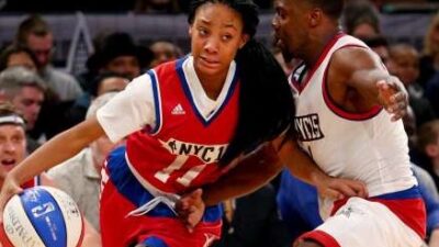 Mone Davis Kevin Hart