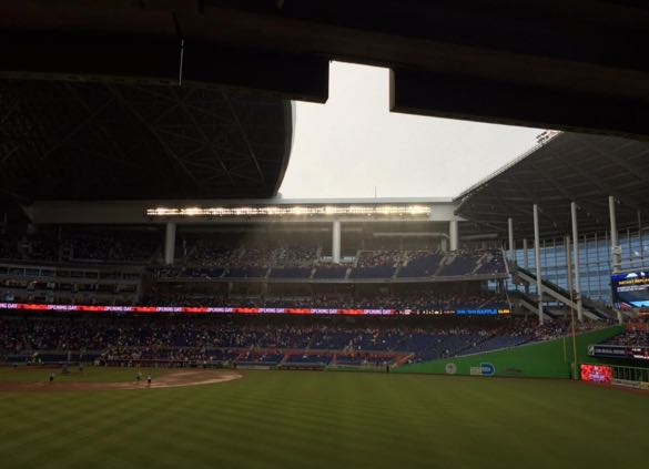 With Roof Open, Braves-Marlins Game Is Halted By Rain - CBS Miami