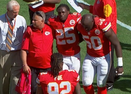 jamaal charles injury knee non contact suffers suffered chiefs breath kansas holding running their city after