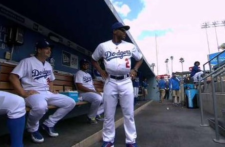Jimmy Rollins acts as Dodgers manager for final game of season (Video)