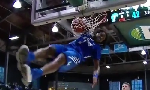 Shaq Goodwin pays homage to Vince Carter, sticks arm in rim on