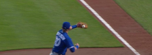 josh-donaldson-ball-through-glove