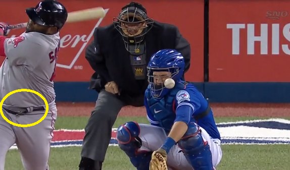 Video: Pablo Sandoval totally destroys catcher in Mexican League