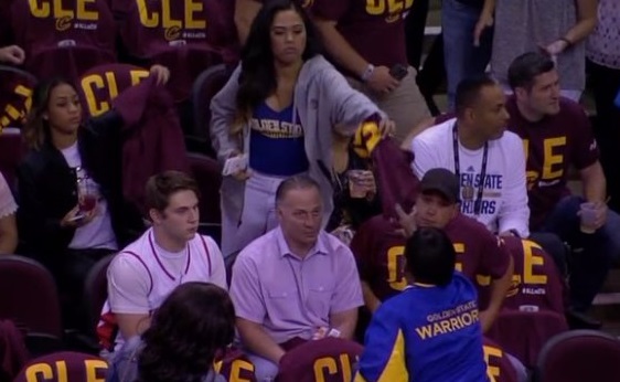 Steph Curry Wife And Mom Did Not Want Cavs T Shirts