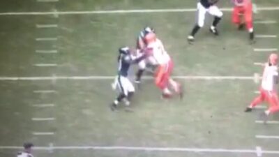 Joe Thomas blocking