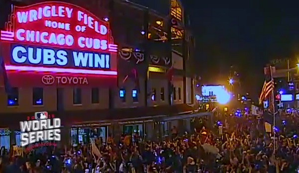 Cubs mascot surprises fans, Wrigleyville bars prepare for big night - ABC7  Chicago