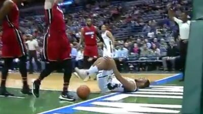 Jabari Parker knee