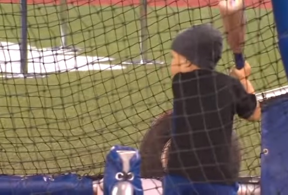 Troy Tulowitzki's 3-year-old son swings a mean bat