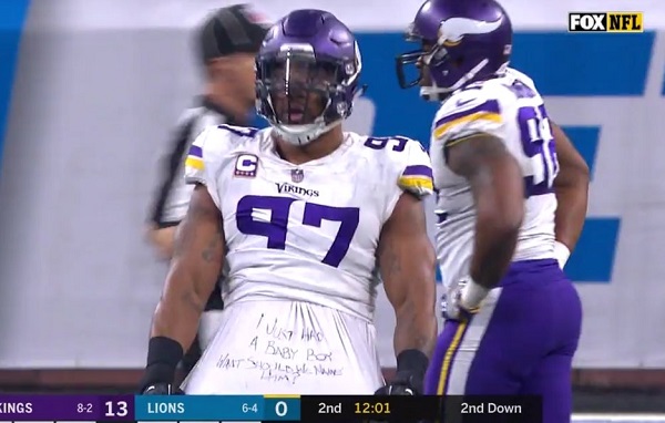 UPDATE: Vikings' Everson Griffen emerges from home without