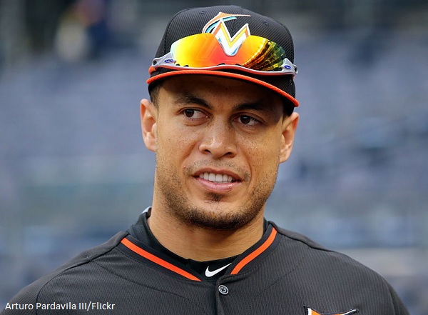 Giancarlo Stanton shares great meme on Christmas