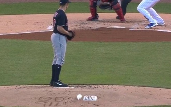 Indians' Trevor Bauer denies 'BD 911' mound message was conspiracy