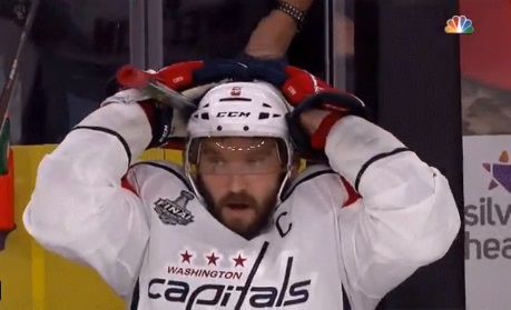 Back-to-back!' Banner night for Ovechkin, Cup champ Caps