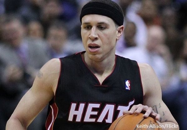 Mike Bibby Reveals How He Got So Jacked Post-Retirement - Fadeaway World